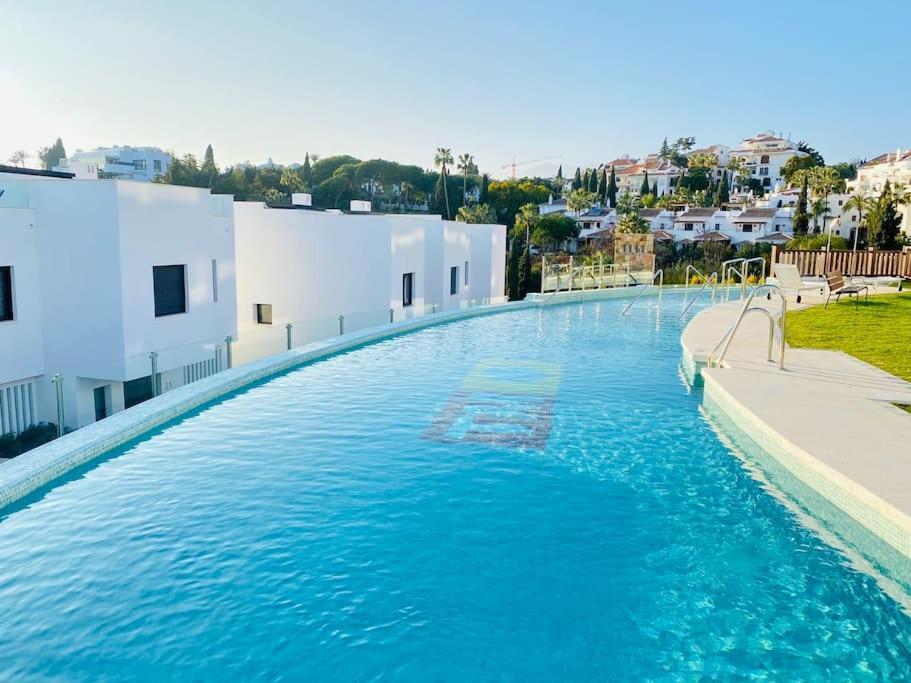 Puente Premium Rooftop & Garden Marbellac